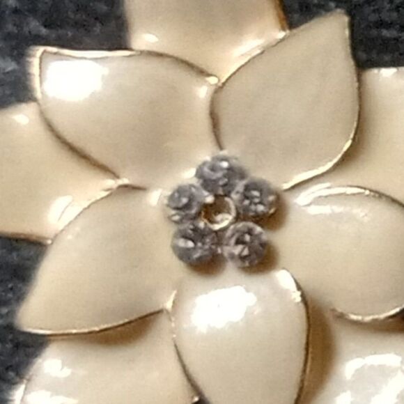 Vintage Eisenberg Ice White Poinsettia Brooch/Earrings Cottagecore Grandmacore - Picture 6 of 7